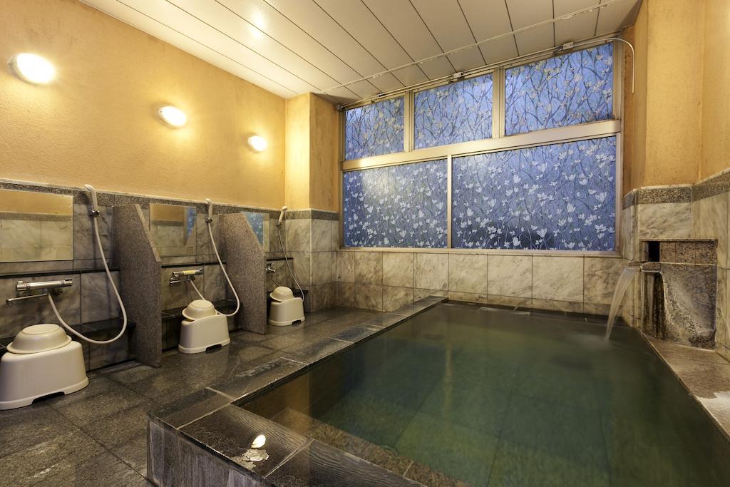 Station Hotel Au تسو المظهر الخارجي الصورة