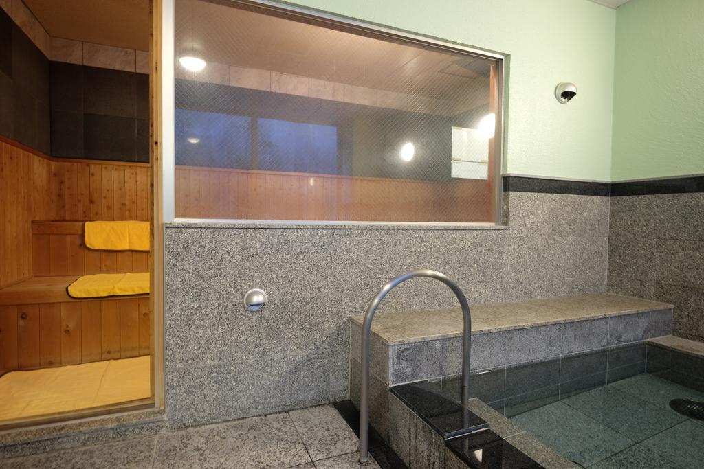 Station Hotel Au تسو المظهر الخارجي الصورة