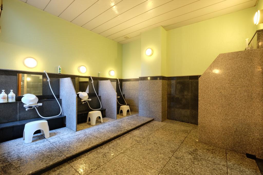 Station Hotel Au تسو المظهر الخارجي الصورة