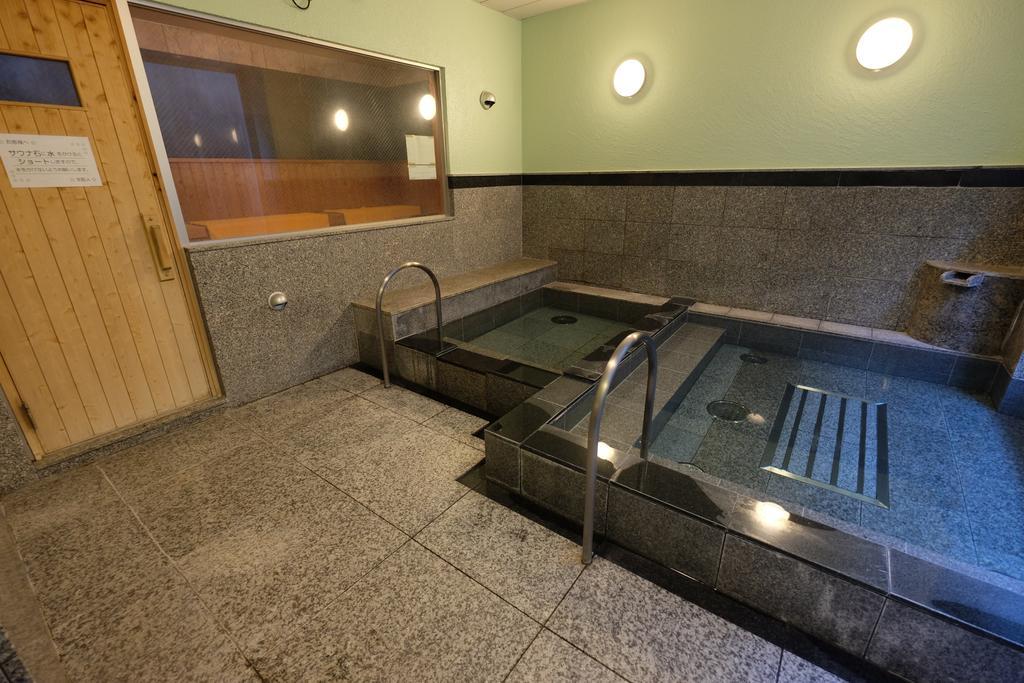 Station Hotel Au تسو المظهر الخارجي الصورة