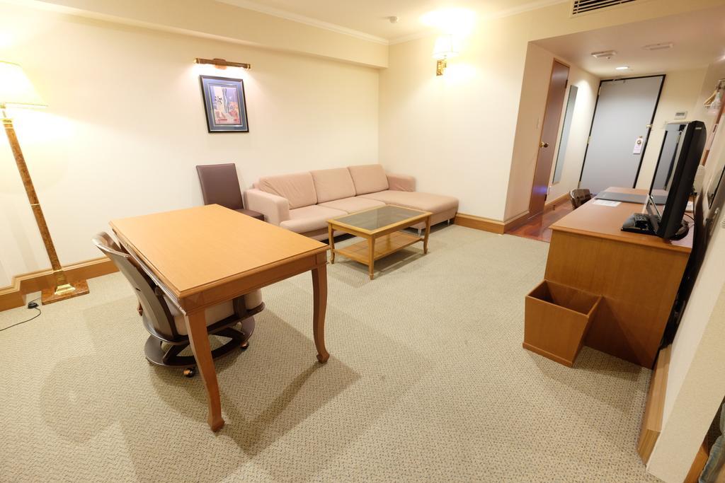 Station Hotel Au تسو المظهر الخارجي الصورة