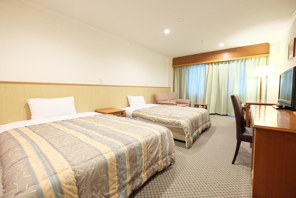 Station Hotel Au تسو المظهر الخارجي الصورة
