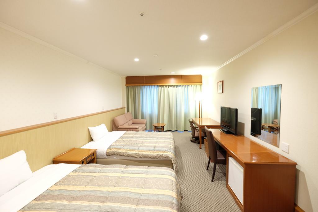 Station Hotel Au تسو المظهر الخارجي الصورة