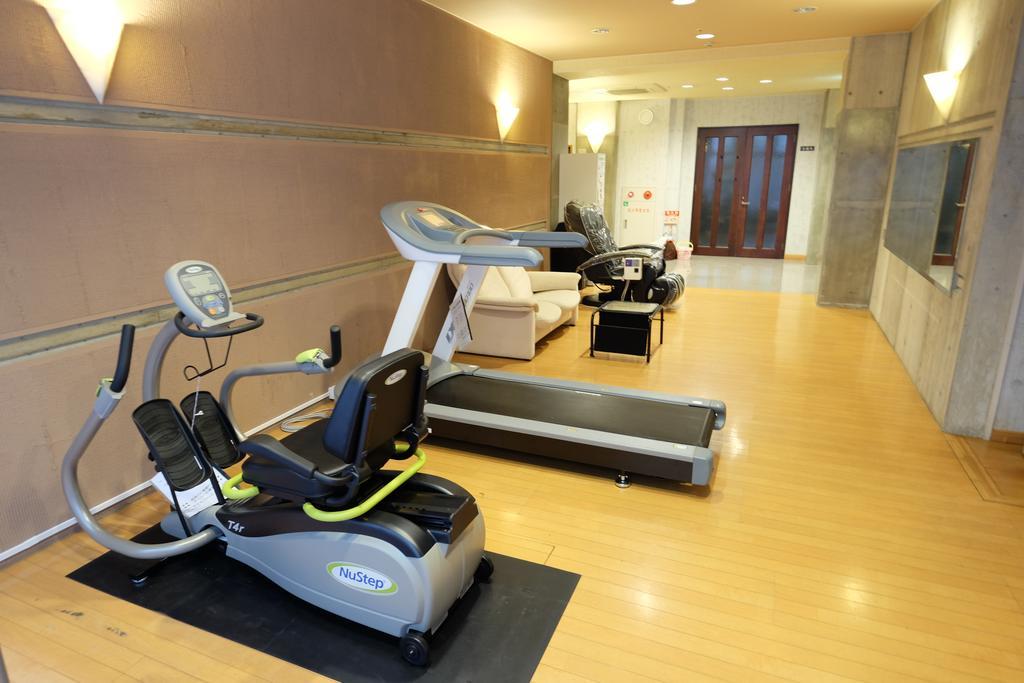 Station Hotel Au تسو المظهر الخارجي الصورة