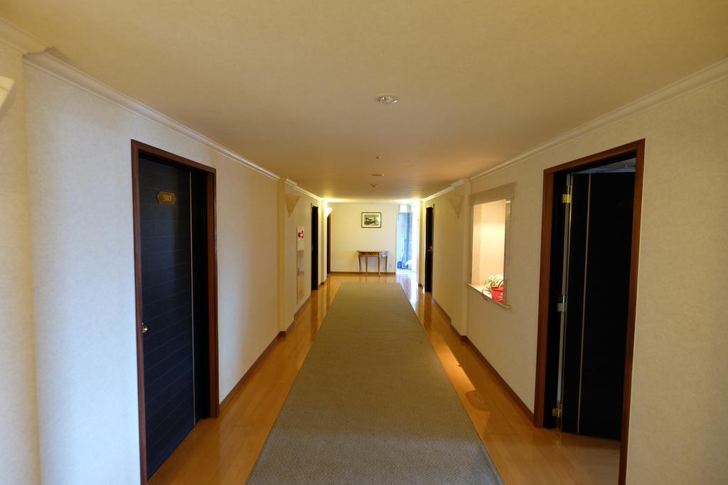 Station Hotel Au تسو المظهر الخارجي الصورة